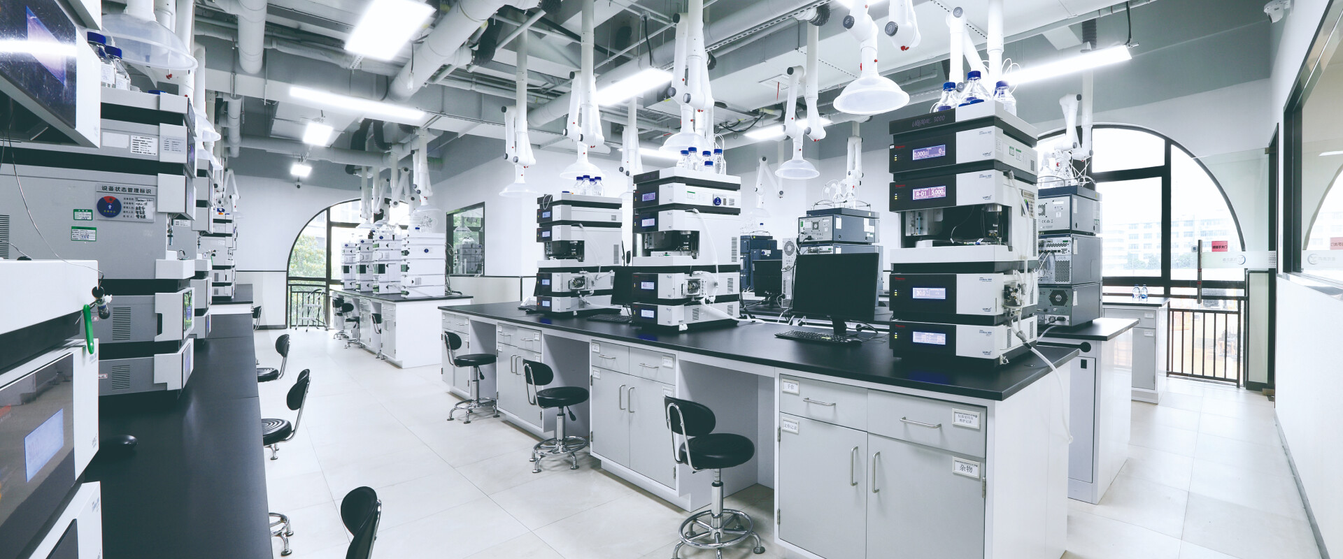 亚洲精品久久午夜无码一区二区